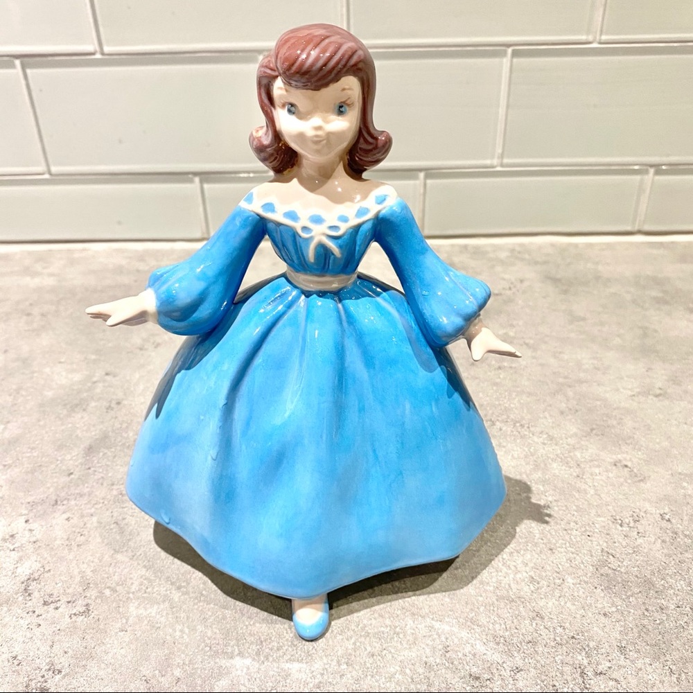 Vintage Holland mold girl doll with blue dress